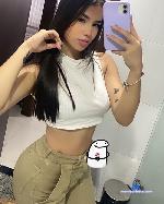 hinata-m Camsoda livecam show performer room profile