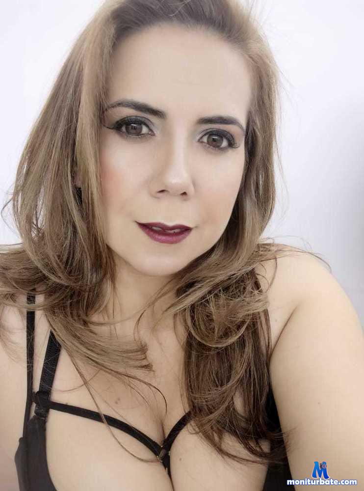 krystalmilff camsoda livecam performer profile
