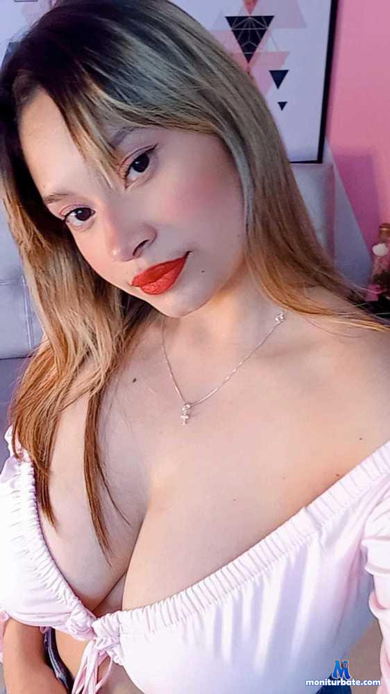 eva-piters camsoda livecam performer profile