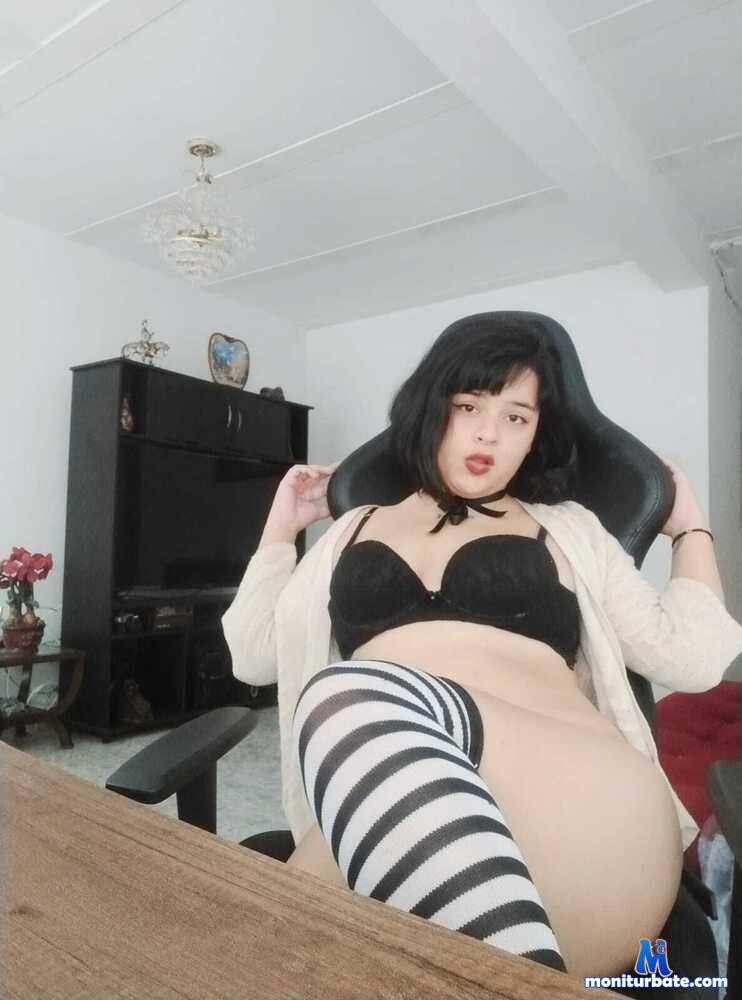 anneshy camsoda livecam performer profile