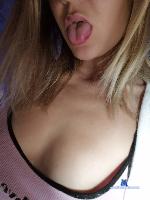 eva-hot-blond Camsoda livecam show performer room profile