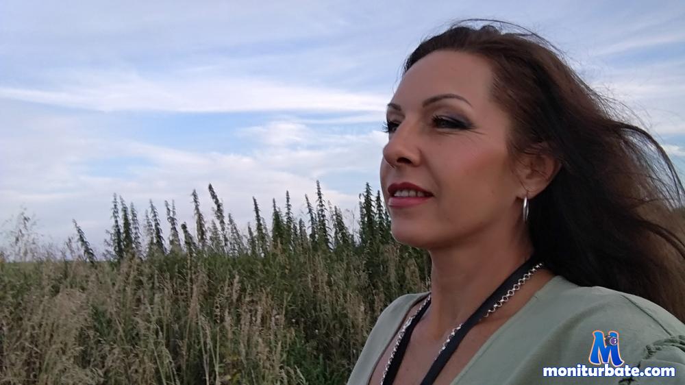 ginadesire73 camsoda livecam performer profile