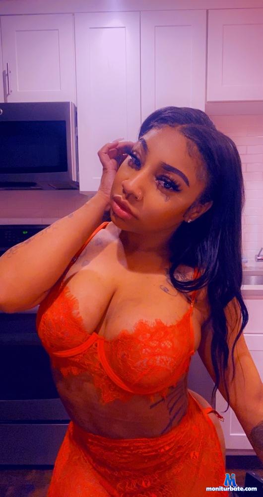 therealnikkienecole camsoda livecam performer profile