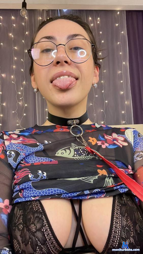juicyjuicybusy camsoda livecam performer profile