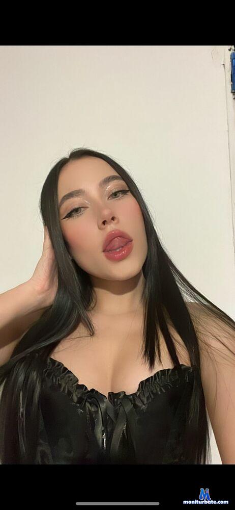 bubble-gum Camsoda performer 