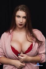 liyasilve Camsoda livecam show performer room profile