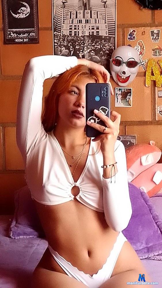 zahira-simons Camsoda performer 