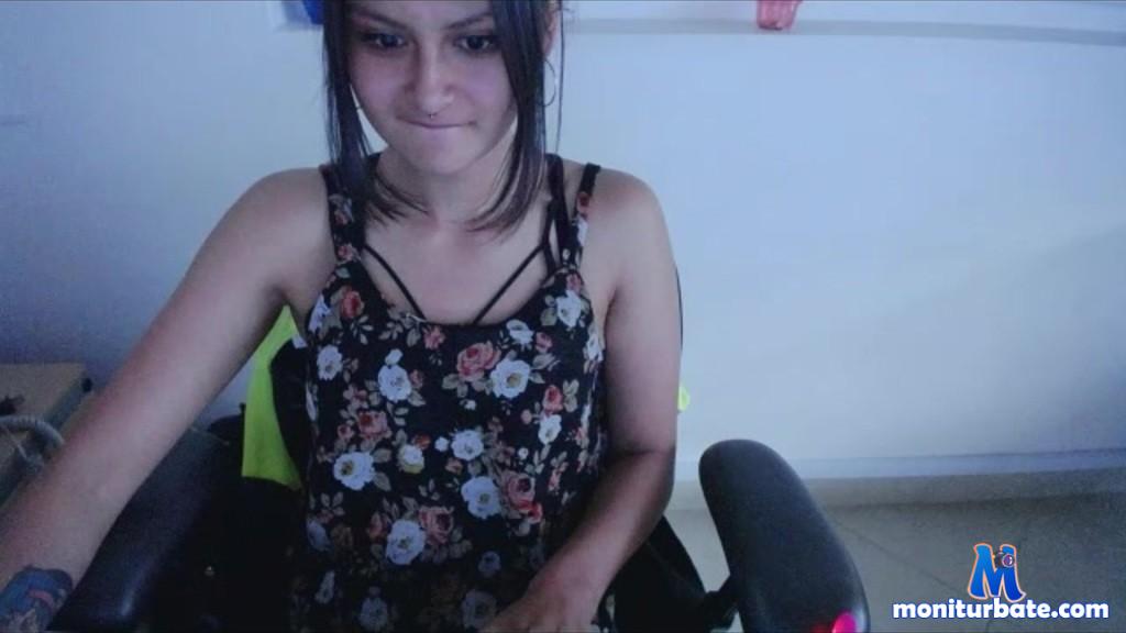 lizzy-evans camsoda livecam performer profile