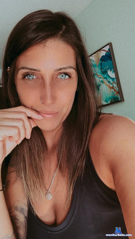 ronniesteels camsoda livecam performer profile