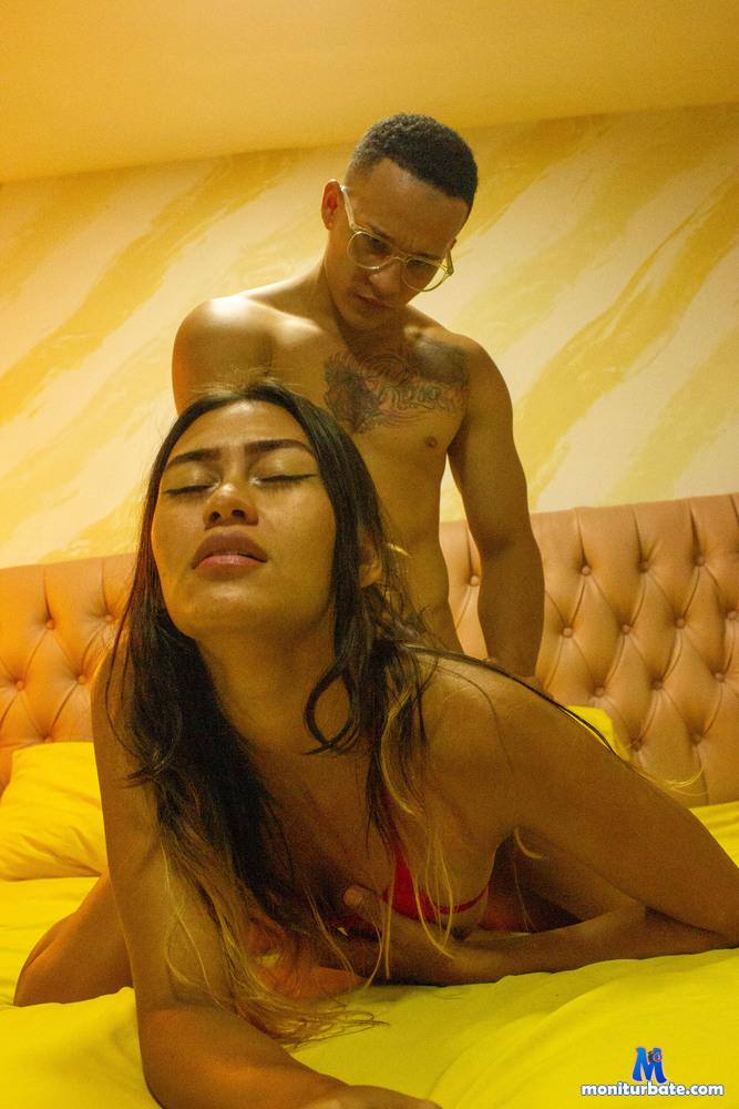 lya-deivy camsoda livecam performer profile
