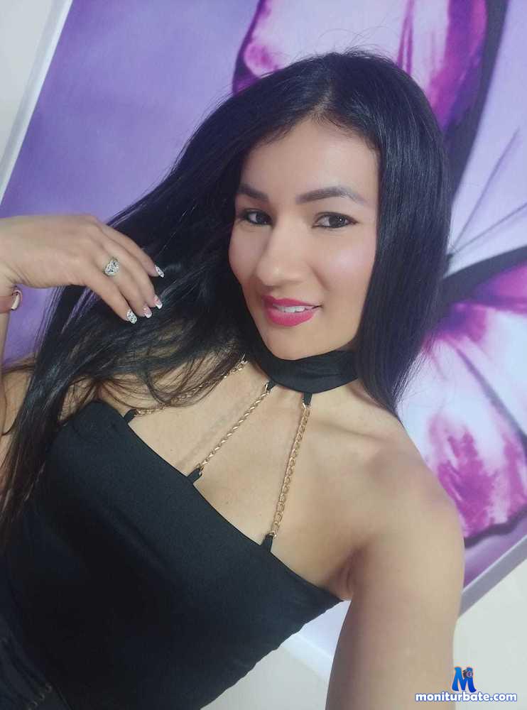 naomidibello Camsoda performer 