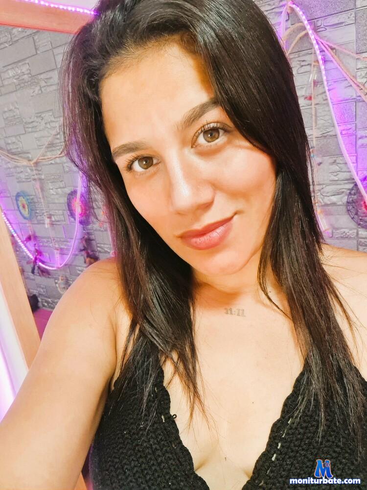 emi-oh camsoda livecam performer profile