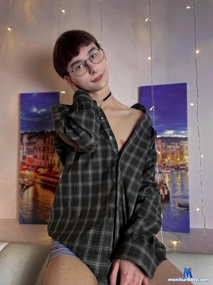 evan-toji camsoda livecam performer profile