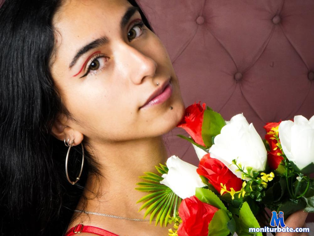 isabella-cooper9 camsoda livecam performer profile