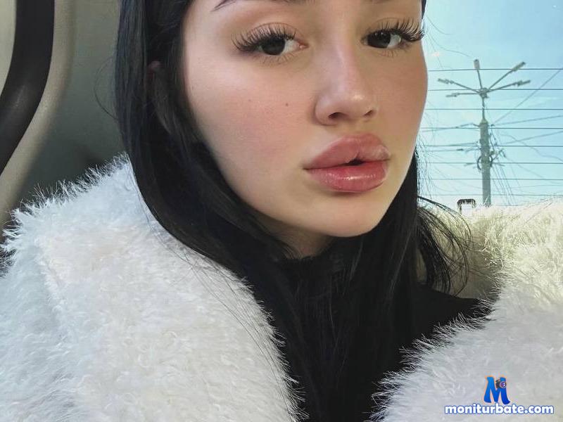 hellaneverlun Camsoda performer 