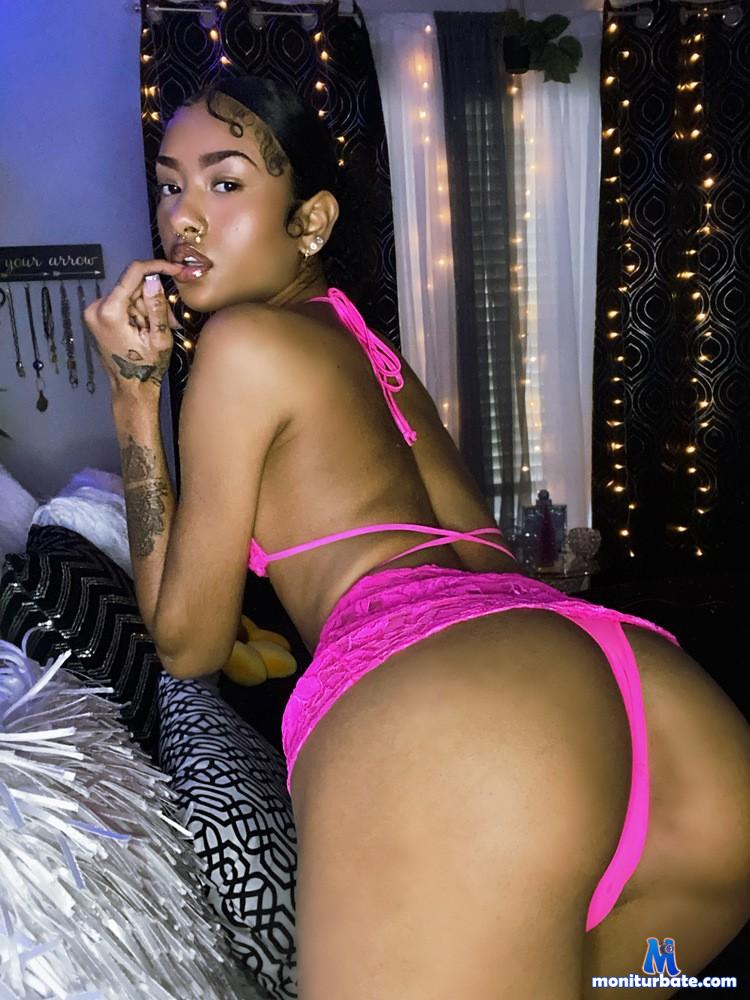 therealdomdiamond Camsoda performer 