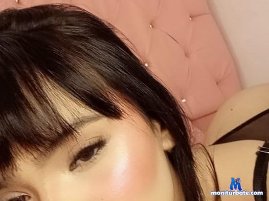 hinatauzumaki camsoda livecam performer profile