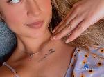 moon-tina Camsoda livecam show performer room profile