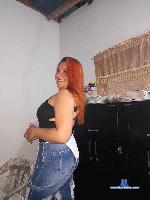 carolinaferrer Camsoda livecam show performer room profile