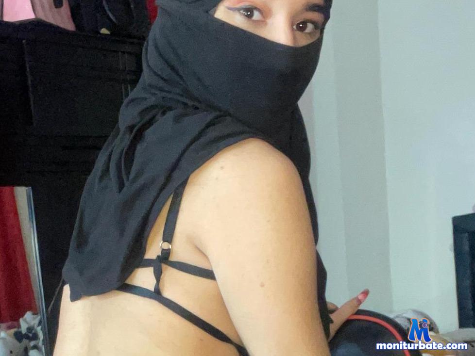 adharatajir camsoda livecam performer profile