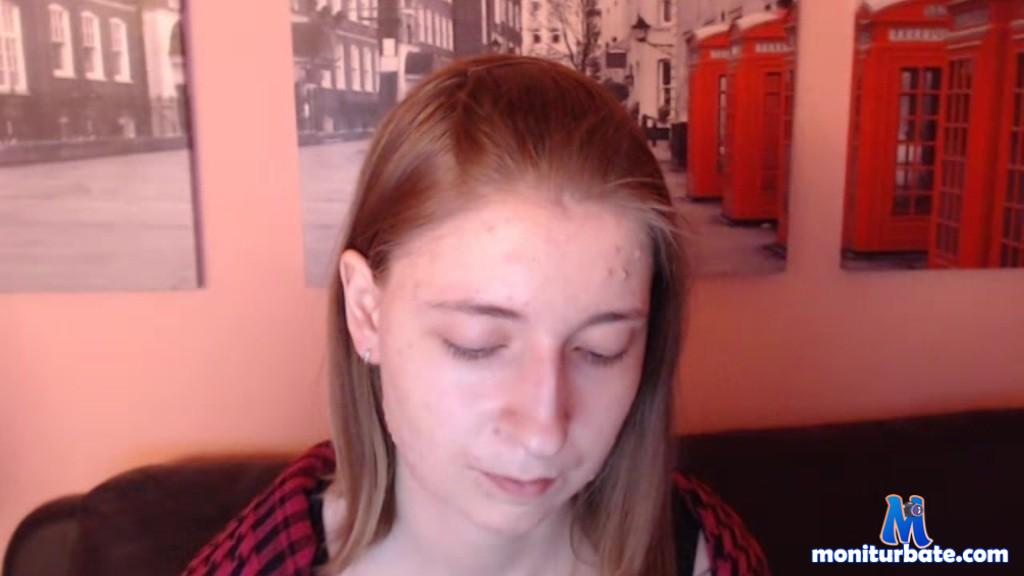 lildina camsoda livecam performer profile