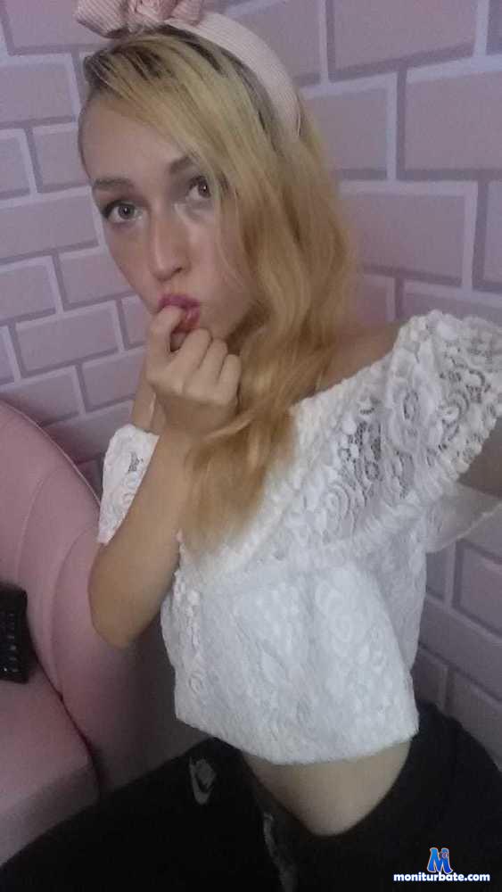 scarleett-sweett camsoda livecam performer profile