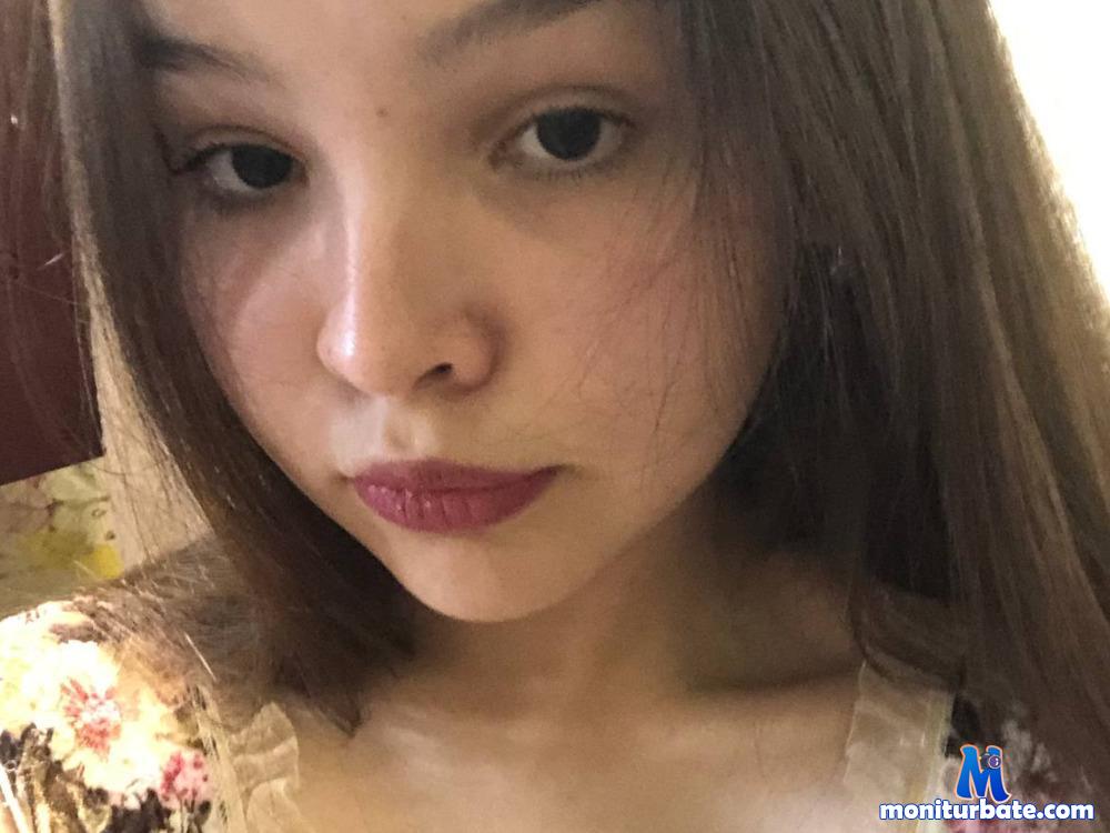 gloriasnow camsoda livecam performer profile