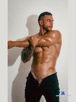maxxxpowerful Camsoda livecam show performer room profile
