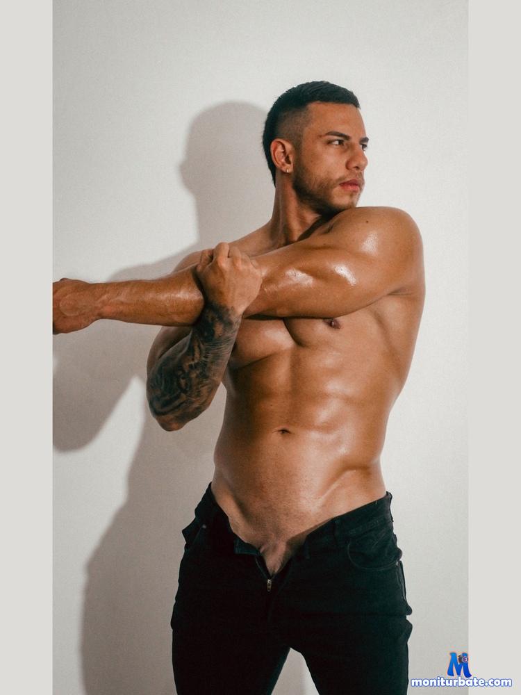 maxxxpowerful camsoda livecam performer profile