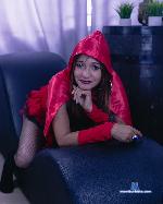 luna-pink Camsoda livecam show performer room profile