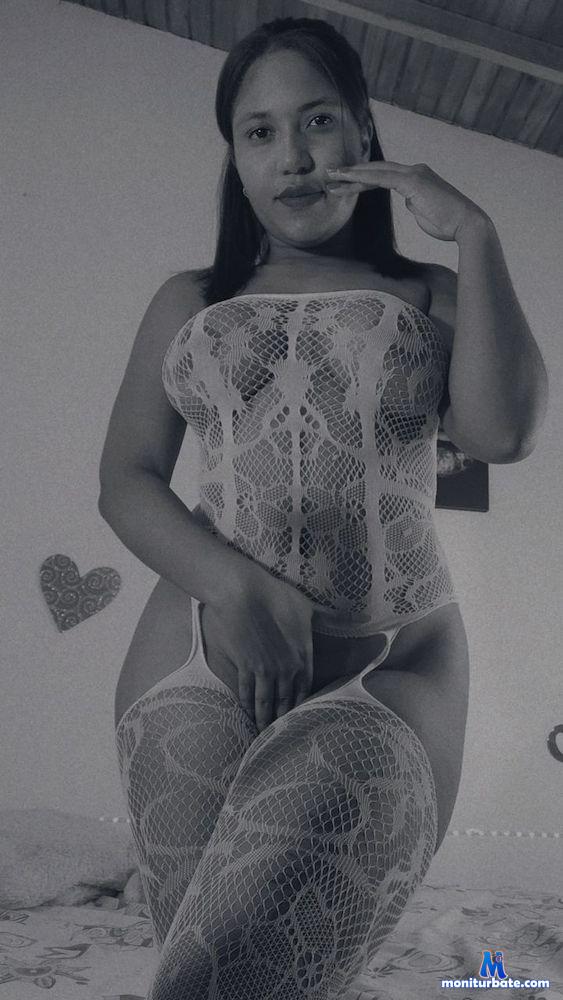 naeily-evaans camsoda livecam performer profile