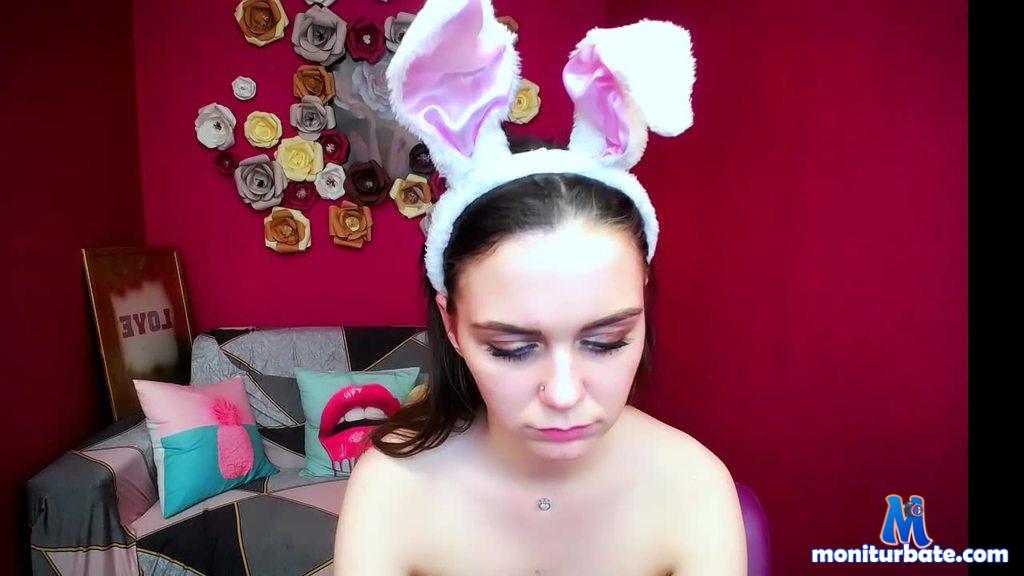 ellajinjer camsoda livecam performer profile