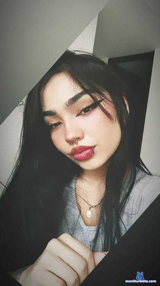 trixxy1 Camsoda performer 