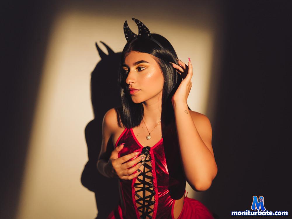 nayarahoffman camsoda livecam performer profile