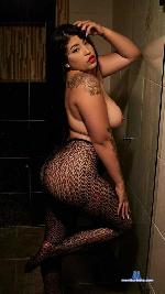 widehips Camsoda livecam show performer room profile