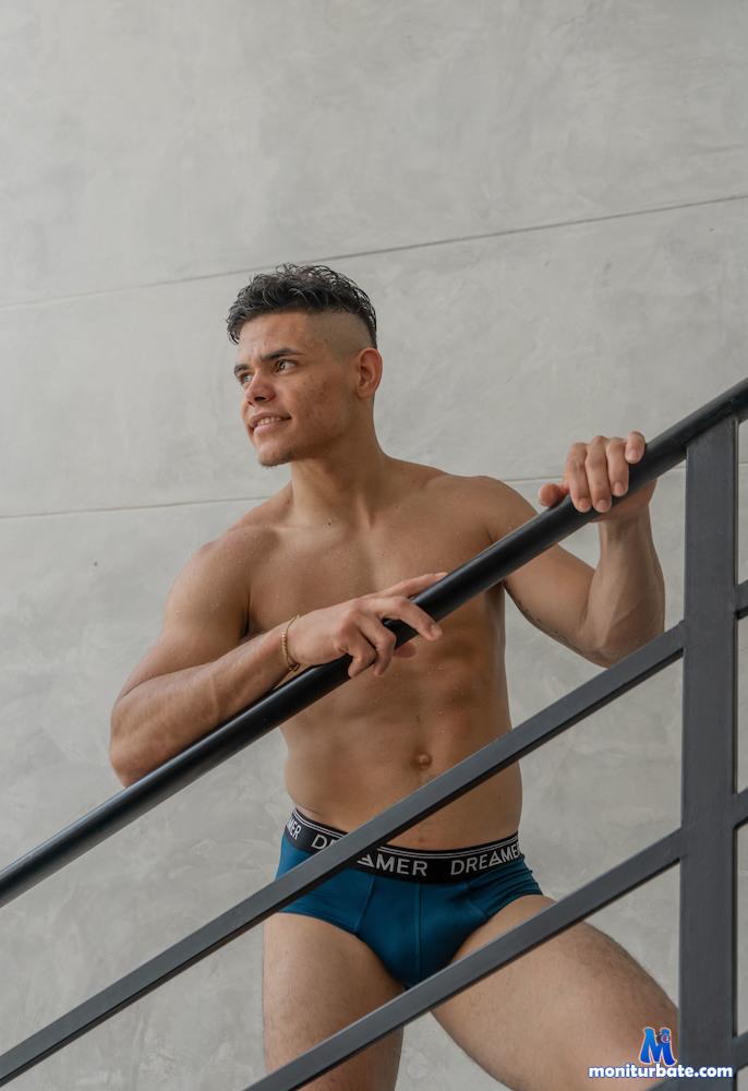 liamtraviss camsoda livecam performer profile