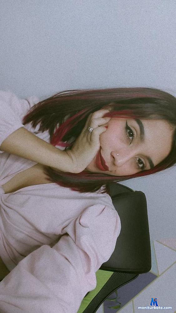 evlynyork camsoda livecam performer profile