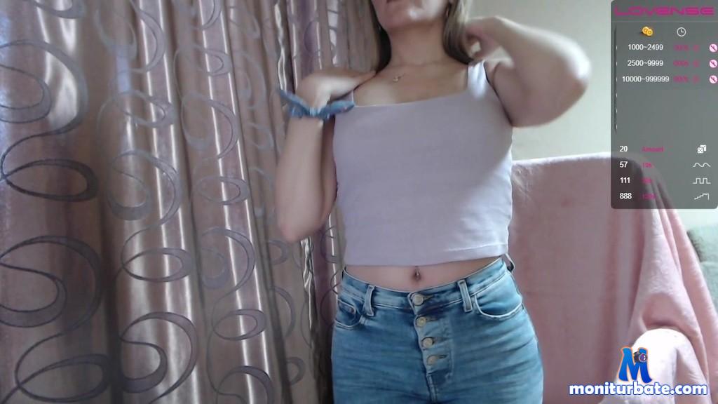 jessiemays camsoda livecam performer profile