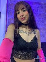 lonelycat1 Camsoda livecam show performer room profile