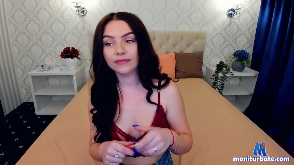 riasunny Camsoda performer big-tits brunette feet shaved-pussy lovense ass blowjob masturbation big-ass