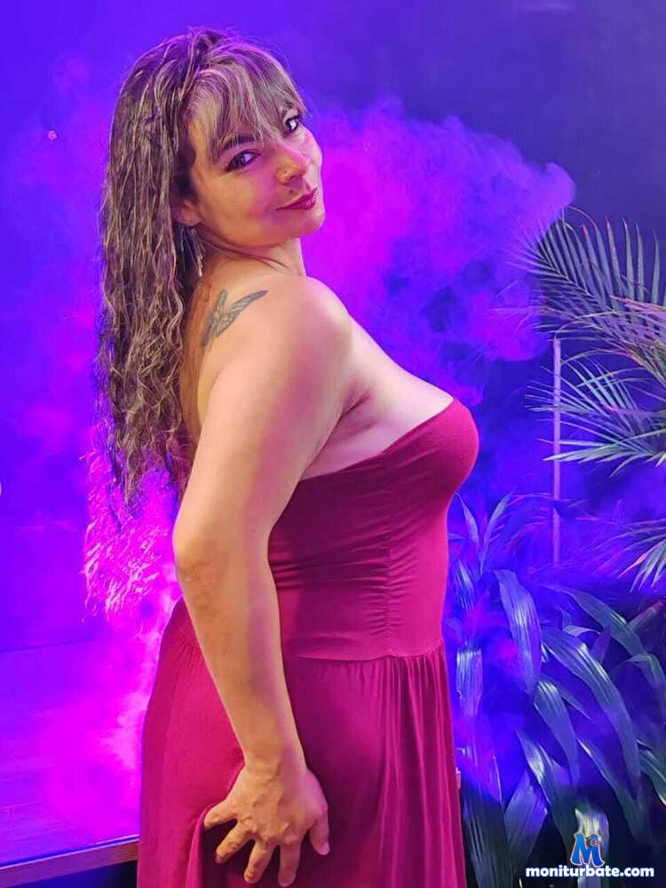 yayita81 Camsoda performer 