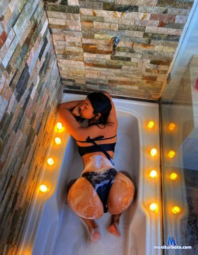 luciaa-miller camsoda livecam performer profile