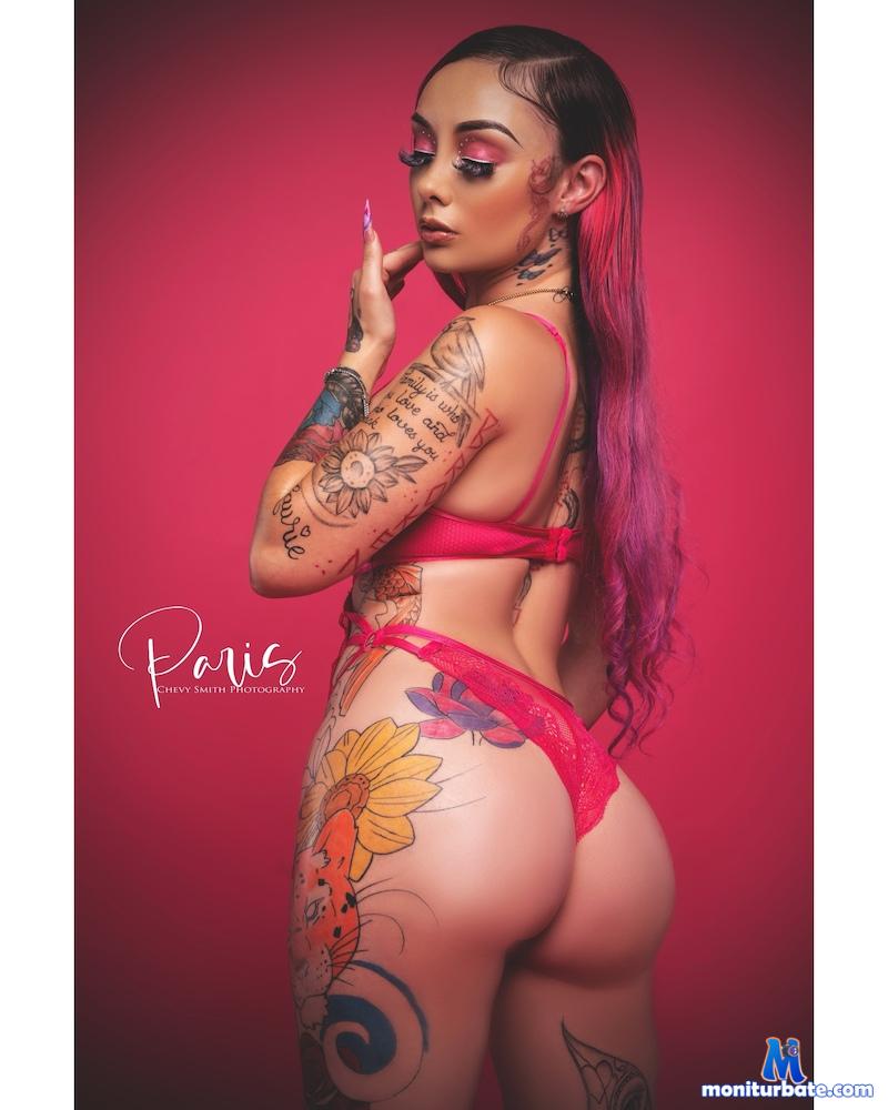 parisloveee03 camsoda livecam performer profile