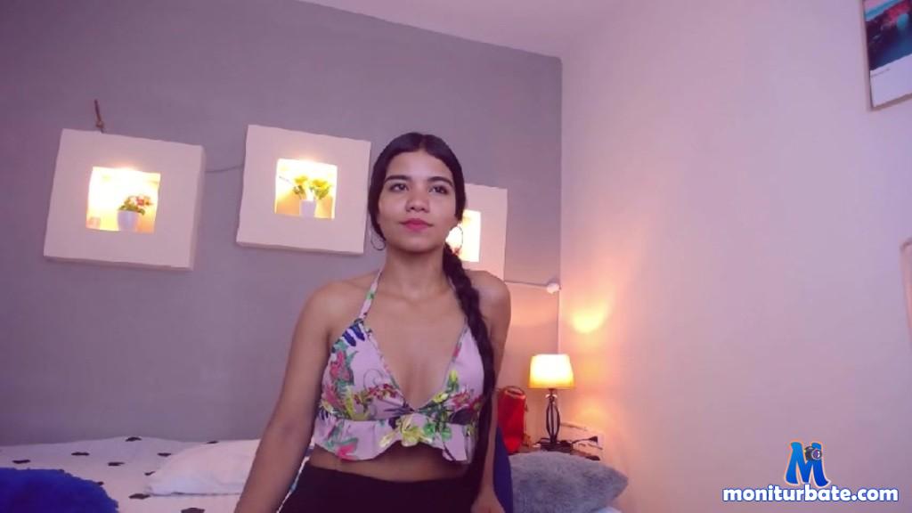 ashley-fernadez camsoda livecam performer profile