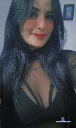 blonde-eva Camsoda livecam show performer room profile