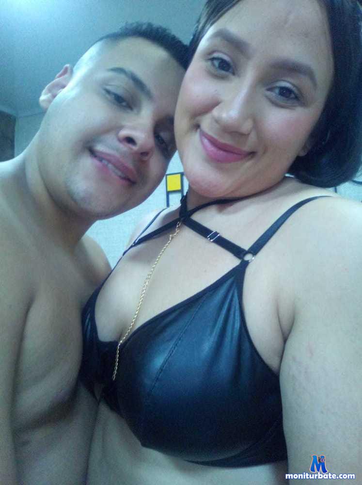 jostinandvioleta camsoda livecam performer profile