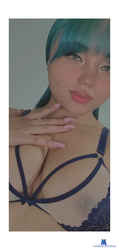 pausweet Camsoda performer 