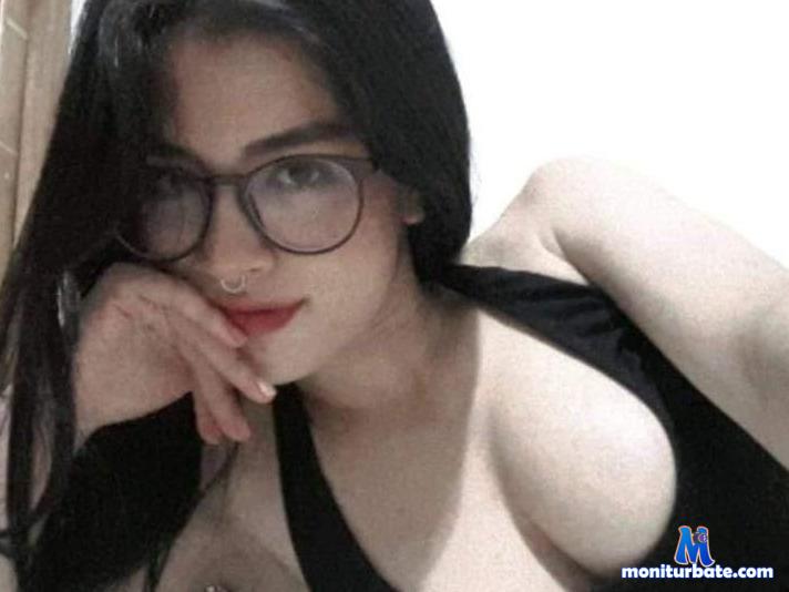 loren-sofiaxx camsoda livecam performer profile