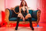 valiente-curly Camsoda livecam show performer room profile