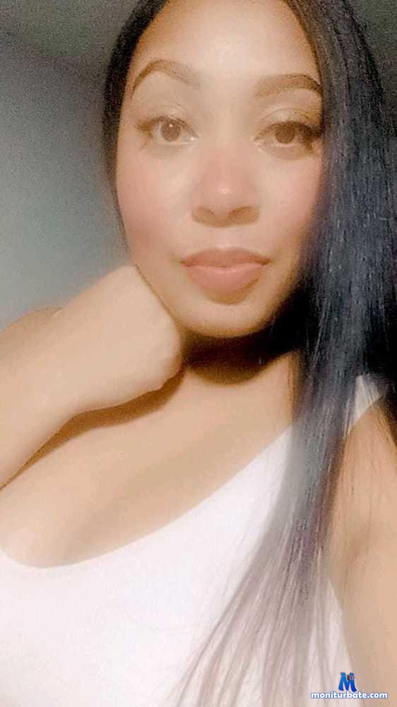 nicoleigomez camsoda livecam performer profile